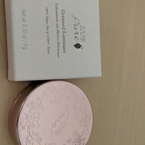 100% PURE Gemmed luminizer in Moonstone Glow